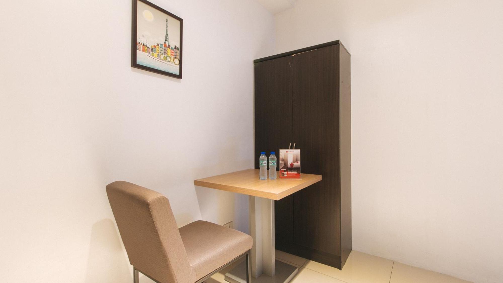 Reddoorz @ Melbourne Suites Makati Μακάτι Εξωτερικό φωτογραφία