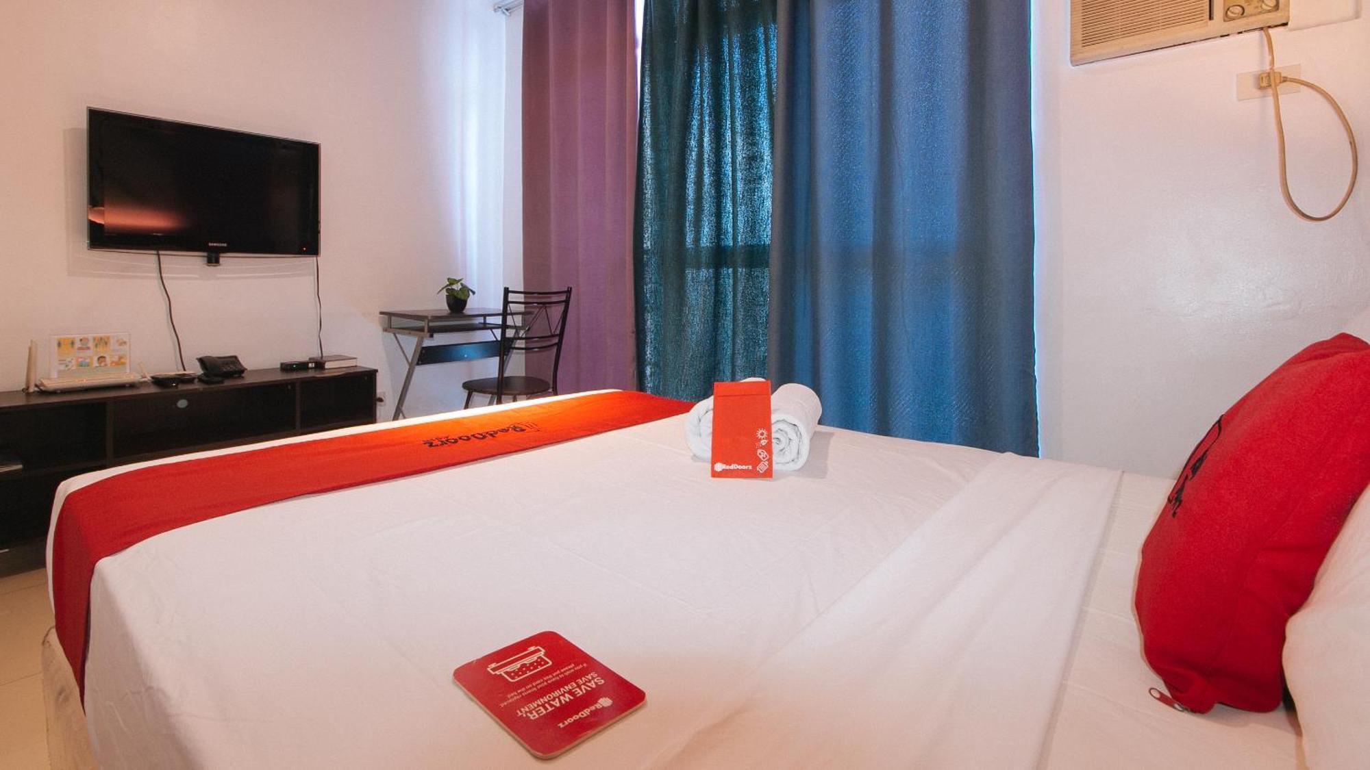 Reddoorz @ Melbourne Suites Makati Μακάτι Εξωτερικό φωτογραφία