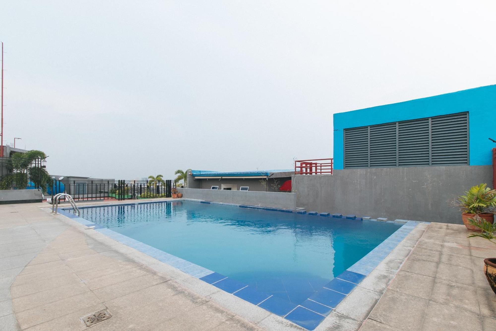 Reddoorz @ Melbourne Suites Makati Μακάτι Εξωτερικό φωτογραφία