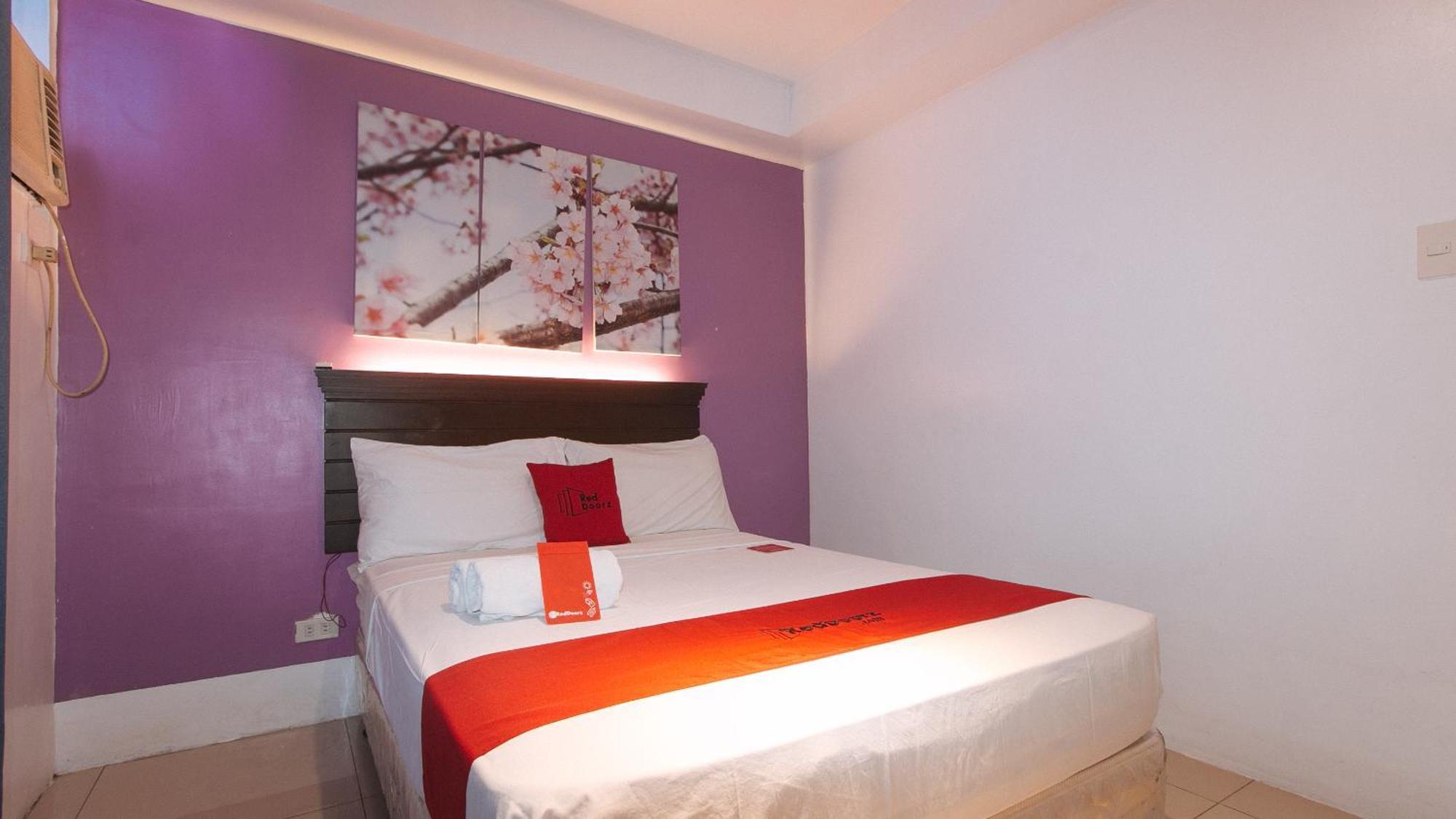 Reddoorz @ Melbourne Suites Makati Μακάτι Εξωτερικό φωτογραφία