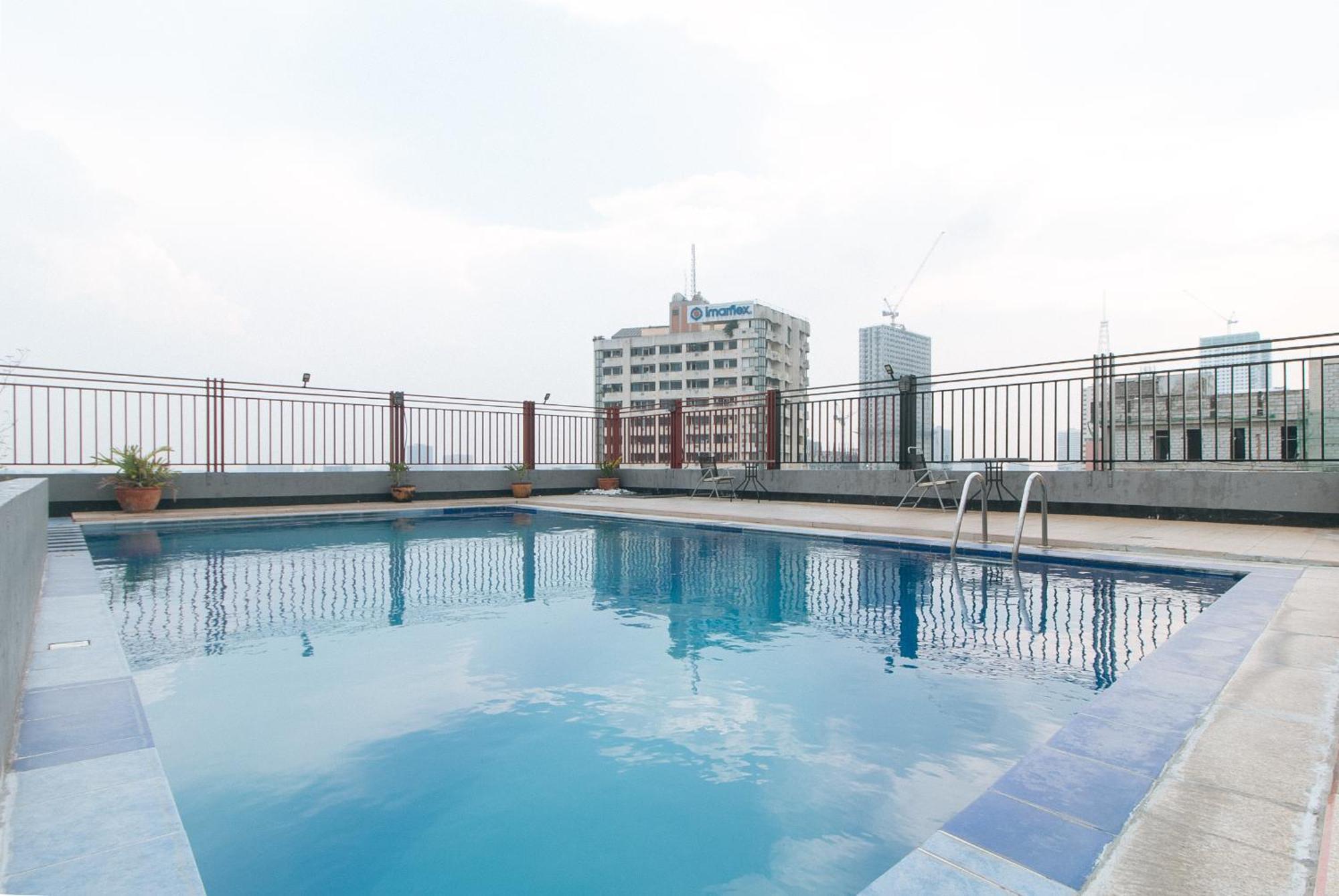 Reddoorz @ Melbourne Suites Makati Μακάτι Εξωτερικό φωτογραφία